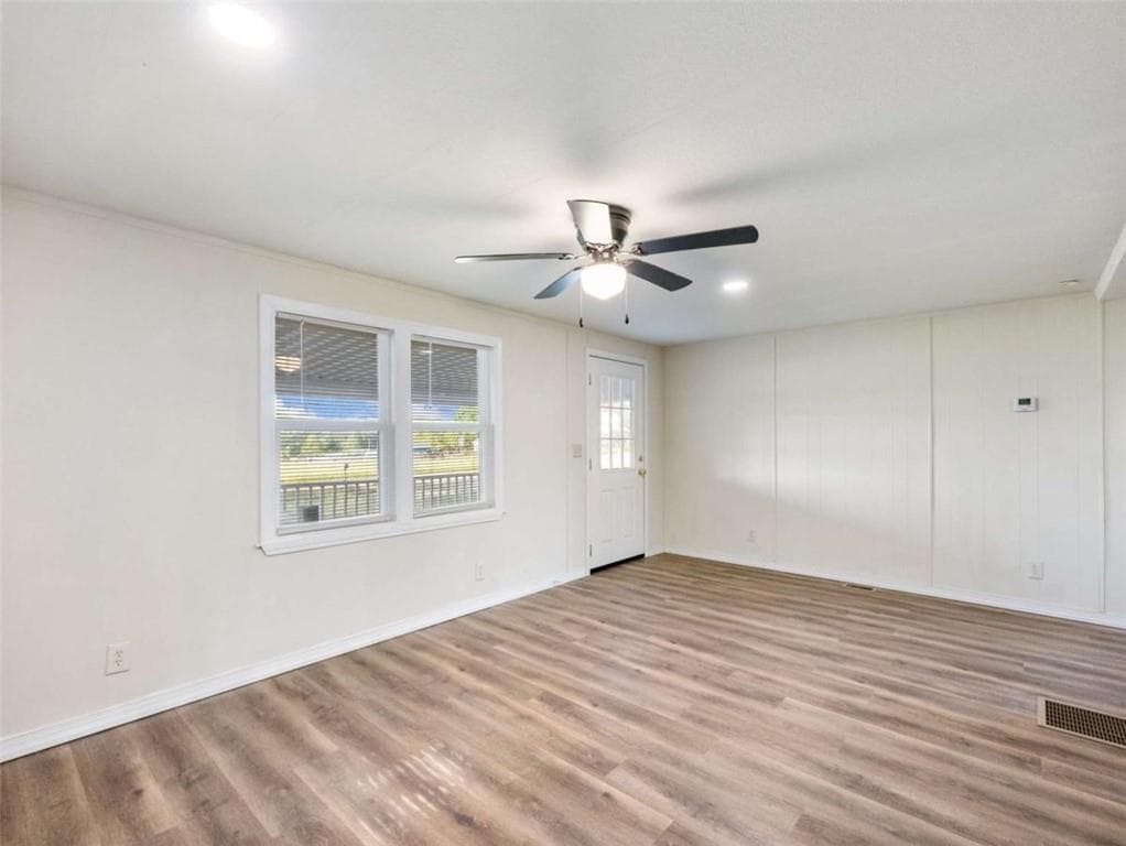 3 bedroom, 2 bathroom, 1,152 sq ft single family residence for sale at 8490 Belton Bridge Road, Lula, GA 30554 — photo 4