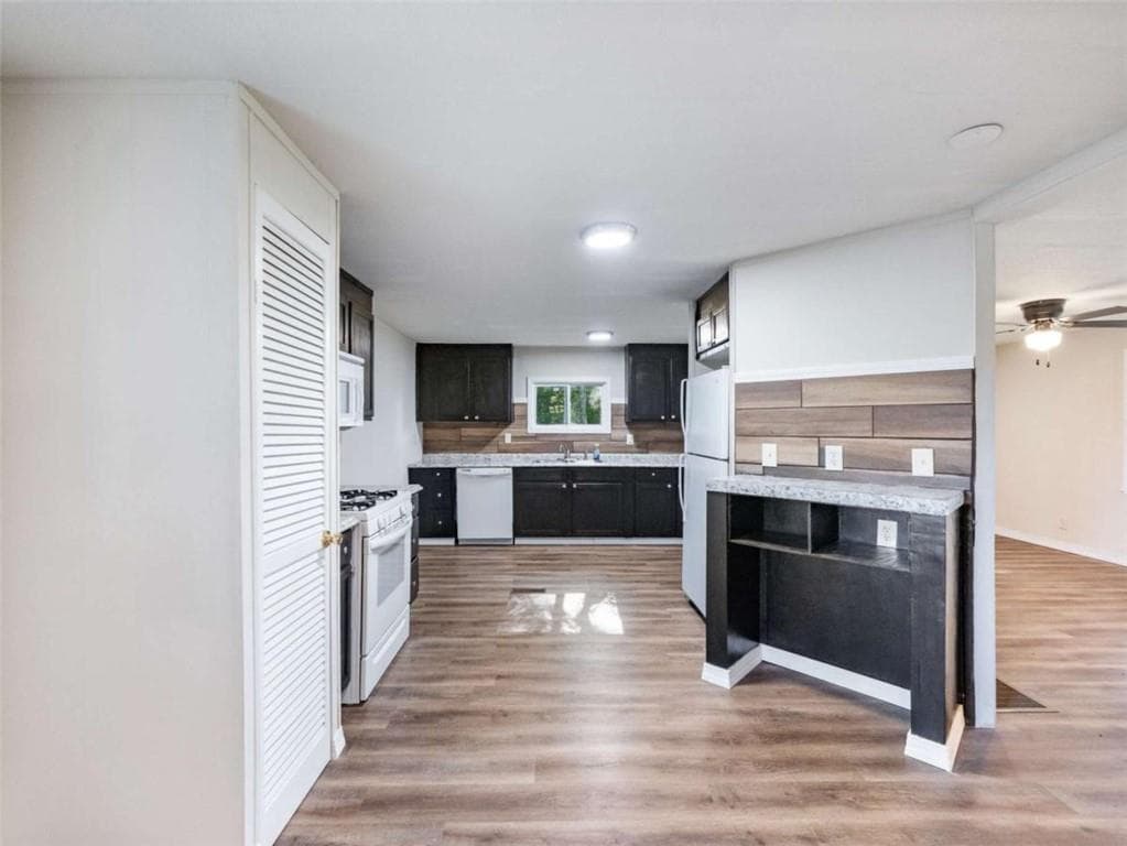 3 bedroom, 2 bathroom, 1,152 sq ft single family residence for sale at 8490 Belton Bridge Road, Lula, GA 30554 — photo 7