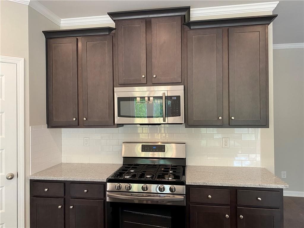 3 bedroom, 3 bathroom, 1,958 sq ft townhouse for rent at 2183 Shetley Creek Drive, Norcross, GA 30071 for $2,600 a month — photo 8