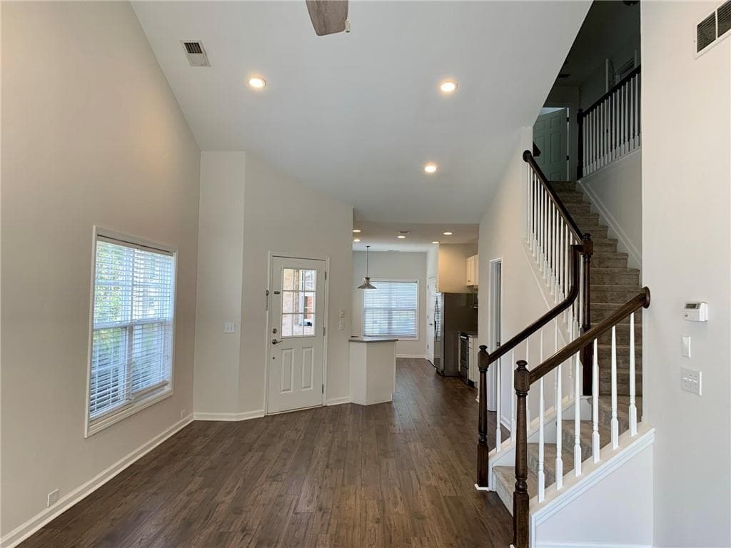 3 bedroom, 3 bathroom, 1,688 sq ft townhouse for rent at 1733 Oakbrook Lane B, Kennesaw, GA 30152 for $2,150 a month — photo 8