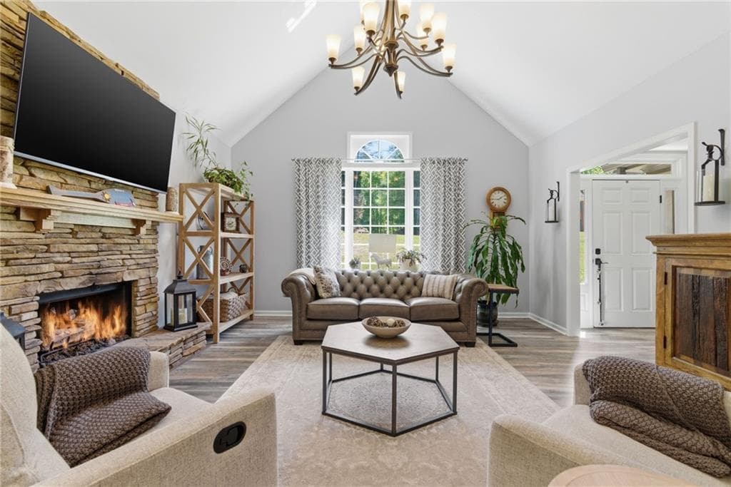 3 bedroom, 3 bathroom, 2,340 sq ft single family residence for sale at 2815 Lake Court, Cumming, GA 30041 — photo 6