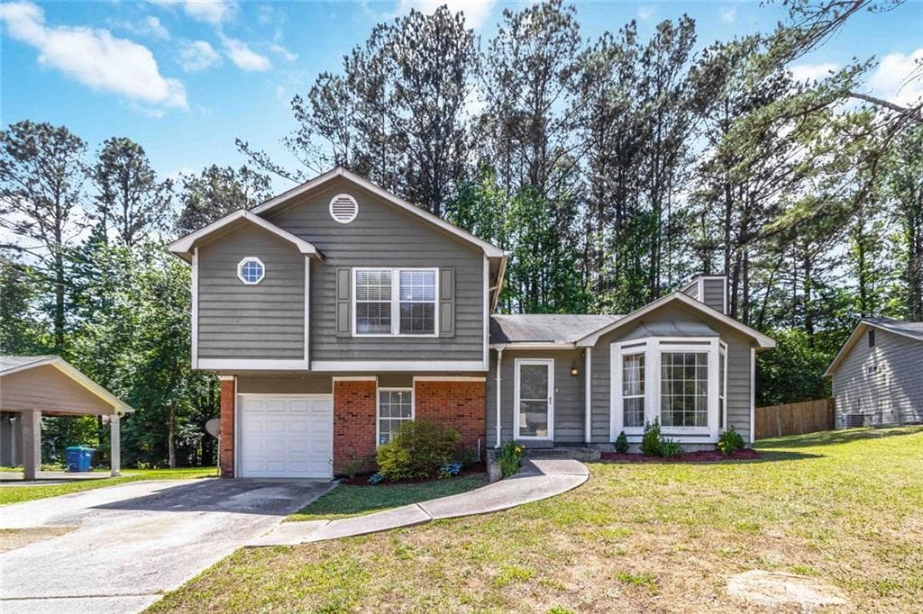 3 bedroom, 3 bathroom, 1,810 sq ft single family residence sold at 220 Gemstone Place, Atlanta, GA 30349