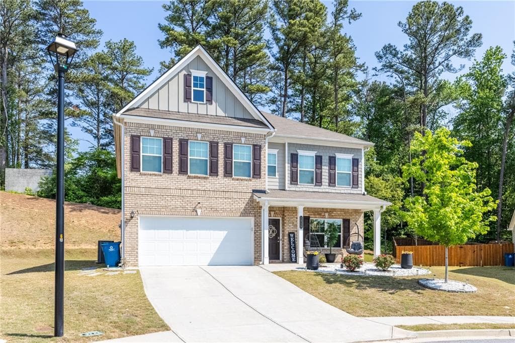 4 bedroom, 3 bathroom, 3,056 sq ft single family residence under contract at 1215 Campbell Pine Trail, Lawrenceville, GA 30045 — photo 2