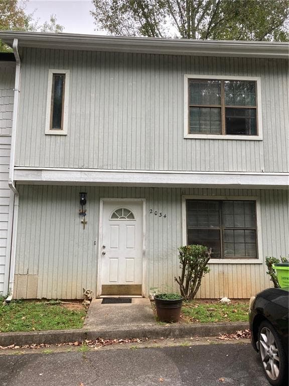 2 bedroom, 3 bathroom, 1,078 sq ft townhouse for sale at 2034 Drennon Avenue, Austell, GA 30106 — photo 1 of 10