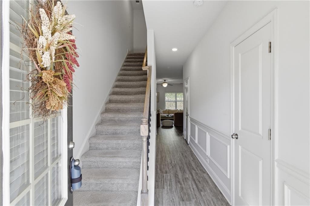 3 bedroom, 3 bathroom, 1,672 sq ft townhouse for sale at 7035 Fringe Flower Drive 8, Austell, GA 30168 — photo 2