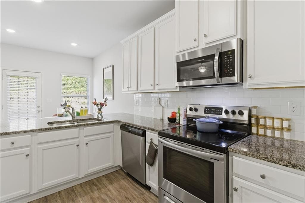 3 bedroom, 3 bathroom, 1,672 sq ft townhouse for sale at 7035 Fringe Flower Drive 8, Austell, GA 30168 — photo 10
