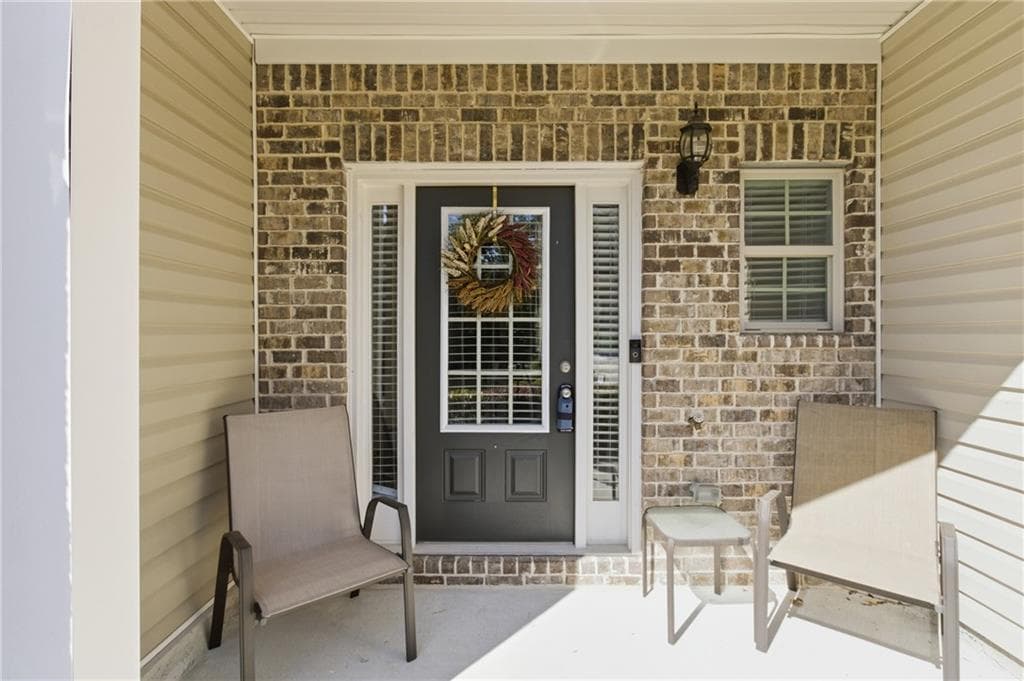 3 bedroom, 3 bathroom, 1,672 sq ft townhouse for sale at 7035 Fringe Flower Drive 8, Austell, GA 30168