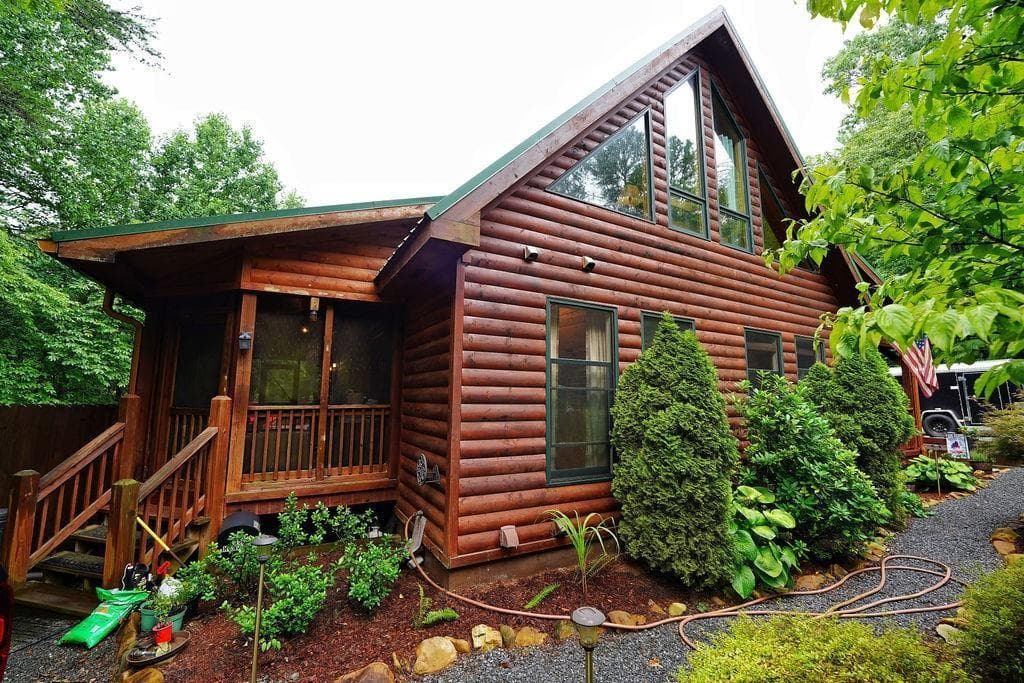 2 bedroom, 3 bathroom, 2,228 sq ft single family residence for sale at 85 Hunter Drive, Talking Rock, GA 30175 — photo 4