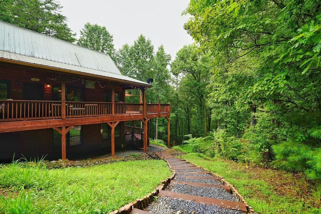 2 bedroom, 3 bathroom, 2,228 sq ft single family residence for sale at 85 Hunter Drive, Talking Rock, GA 30175 — photo 8