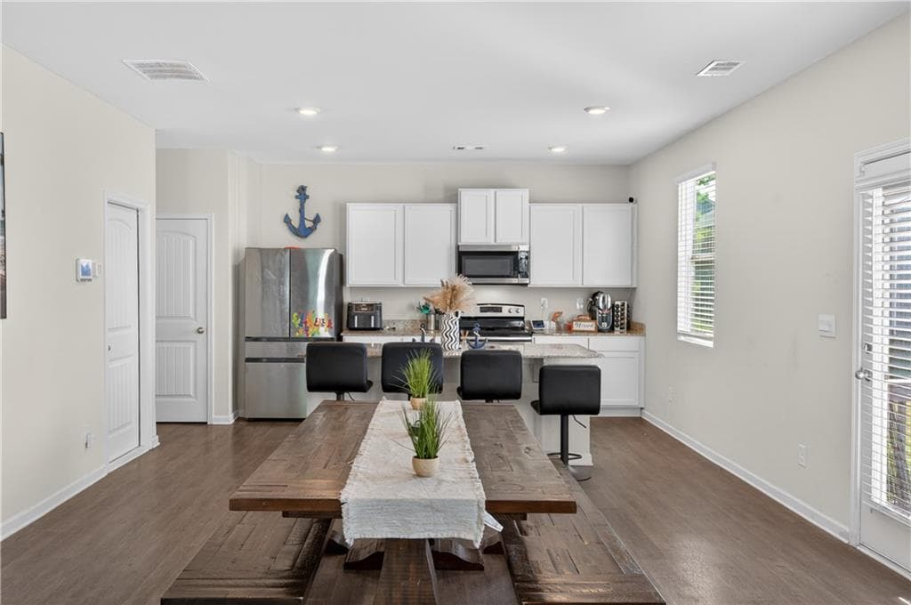 4 bedroom, 3 bathroom, 2,176 sq ft single family residence for sale at 401 Hughes Lane, Pendergrass, GA 30567 — photo 8