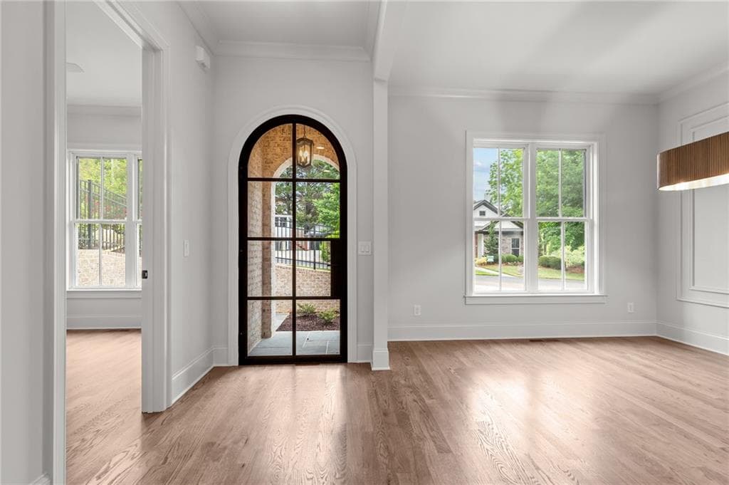 6 bedroom, 6 bathroom, 4,879 sq ft single family residence for sale at 29 E Park Street, Buford, GA 30518 — photo 8