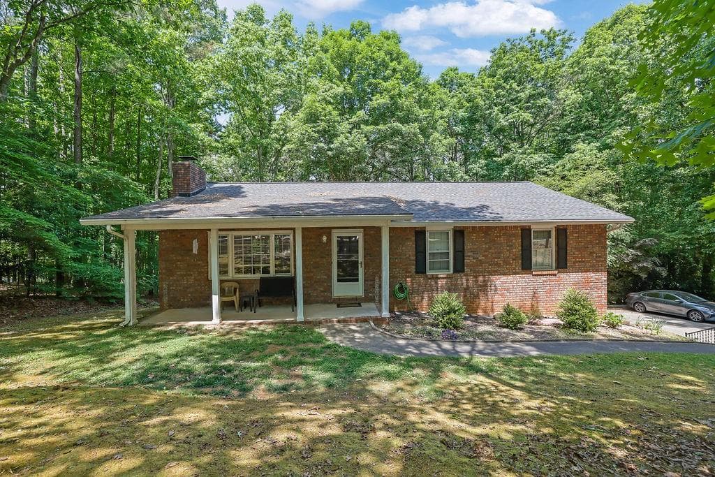 1387 Ridge Road