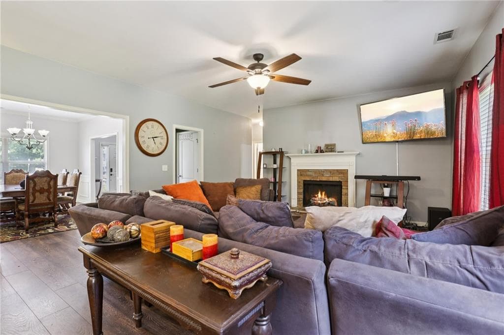 5 bedroom, 3 bathroom, 3,257 sq ft single family residence for sale at 4751 Crinklepoint Court, Douglasville, GA 30134 — photo 6
