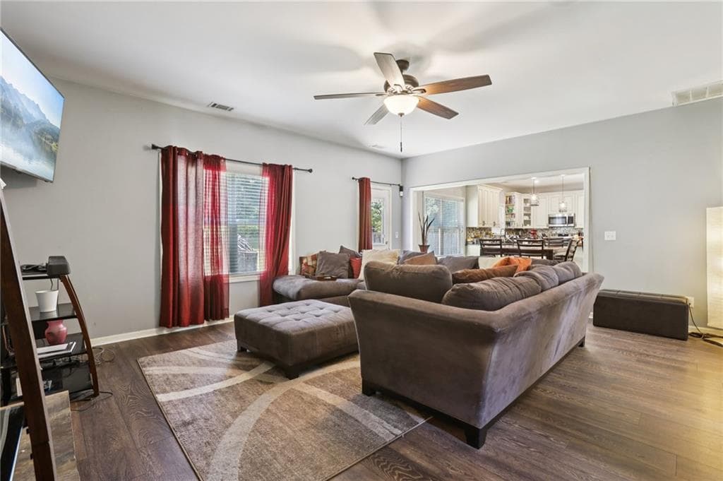5 bedroom, 3 bathroom, 3,257 sq ft single family residence for sale at 4751 Crinklepoint Court, Douglasville, GA 30134 — photo 7
