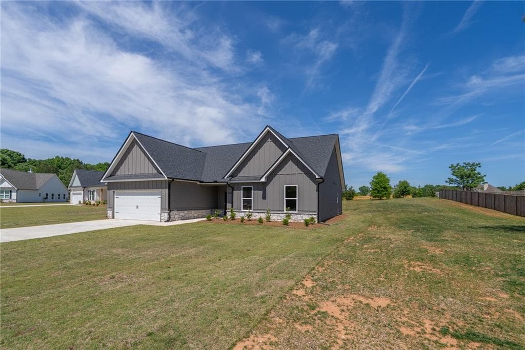 3 bedroom, 3 bathroom, 1,800 sq ft single family residence for sale at 205 Squirrel Run, Good Hope, GA 30641 — photo 2