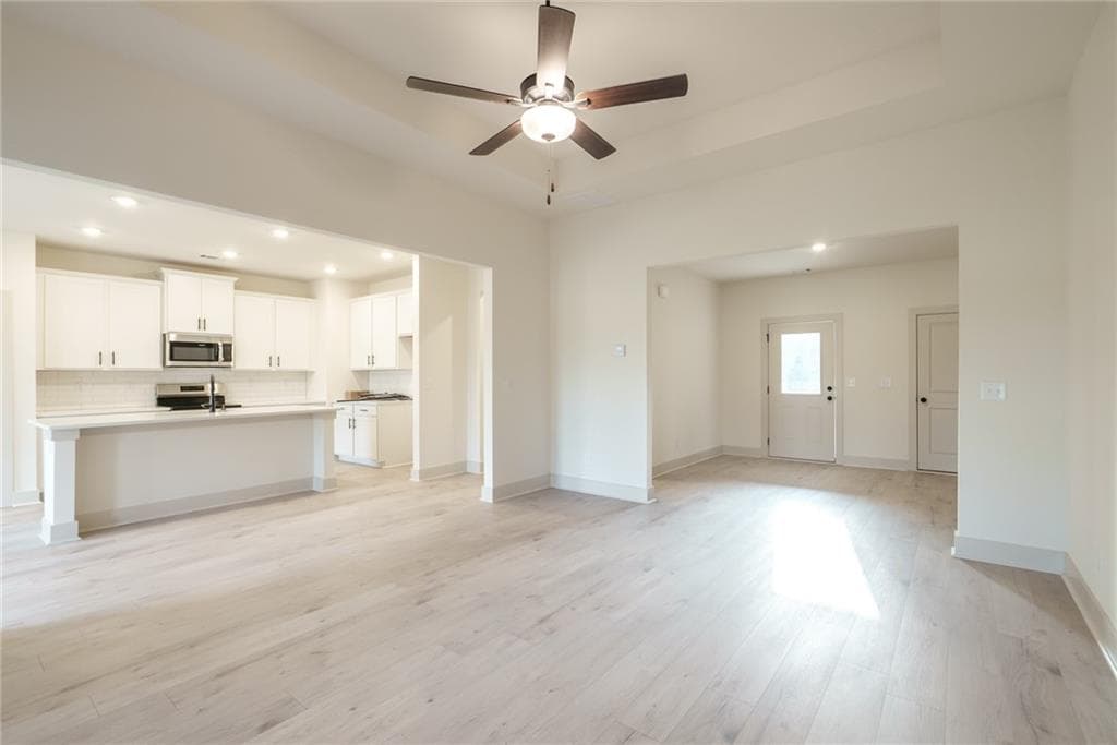 3 bedroom, 3 bathroom, 1,800 sq ft single family residence for sale at 205 Squirrel Run, Good Hope, GA 30641 — photo 8