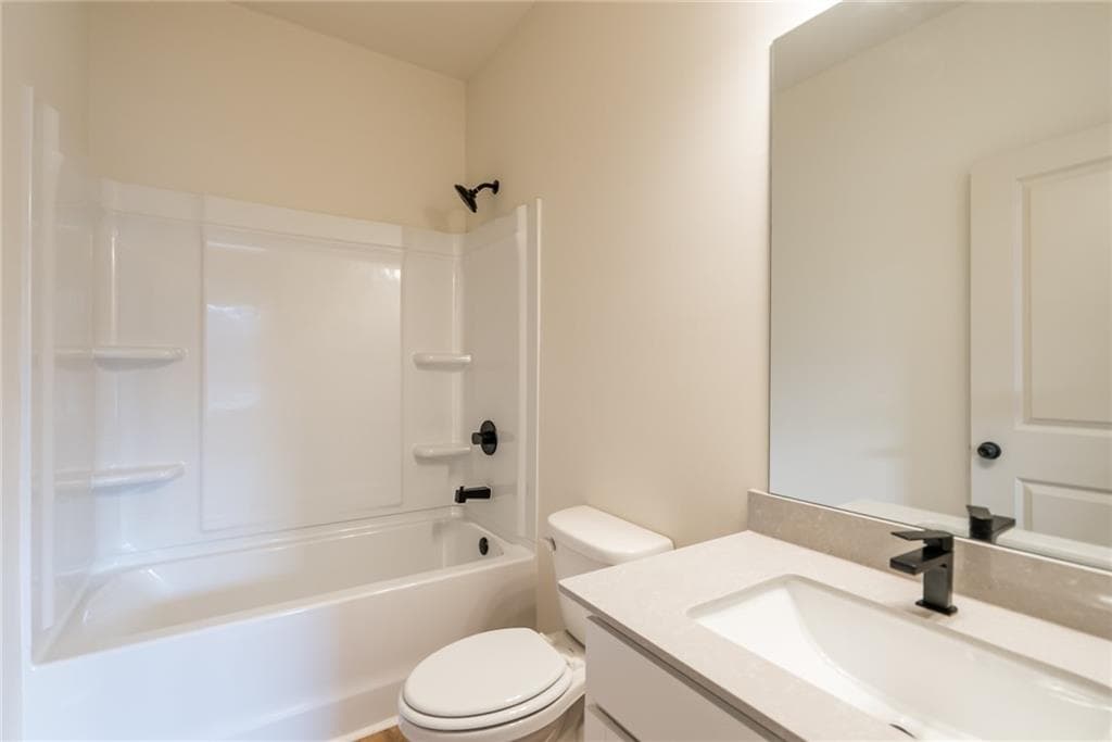 4 bedroom, 3 bathroom, 2,240 sq ft single family residence for sale at 209 Squirrel Run, Good Hope, GA 30641 — photo 10