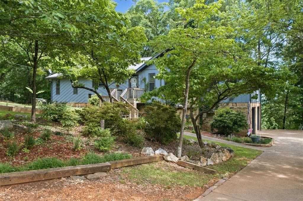 5 bedroom, 3 bathroom, 2,464 sq ft single family residence under contract at 9 Downing Street, Rome, GA 30161 — photo 7