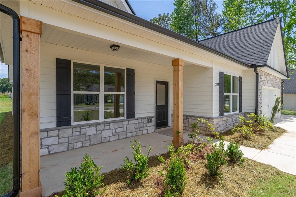 4 bedroom, 3 bathroom, 2,240 sq ft single family residence for sale at 224 Good Hope Preserve, Good Hope, GA 30641 — photo 4
