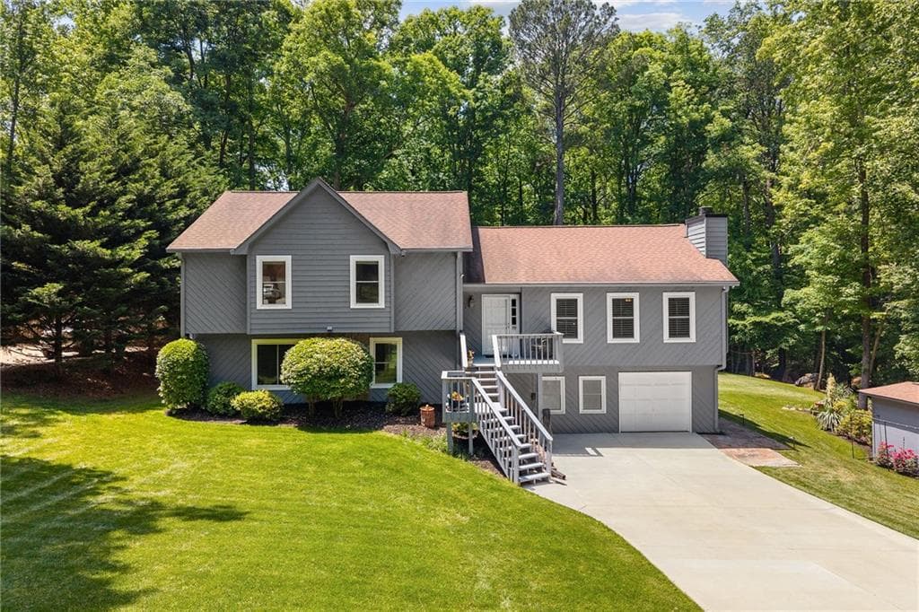 2974 Caldwell Circle, Suwanee, GA 30024 — most recent listing photo