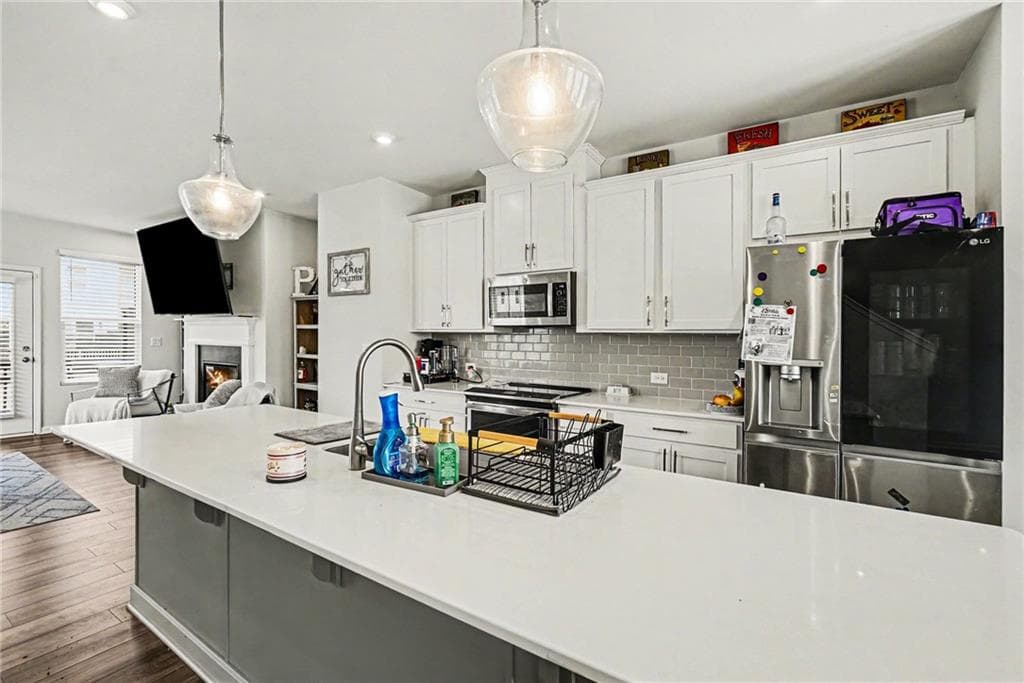 3 bedroom, 4 bathroom, 1,972 sq ft townhouse for sale at 1000 Taylor Court, Acworth, GA 30102 — photo 9