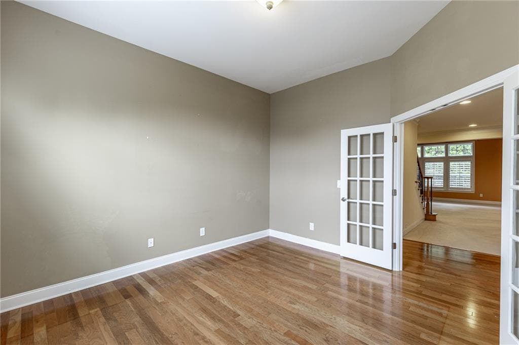 3 bedroom, 3 bathroom, 3,278 sq ft single family residence for sale at 7042 Tree House Way, Flowery Branch, GA 30542 — photo 8