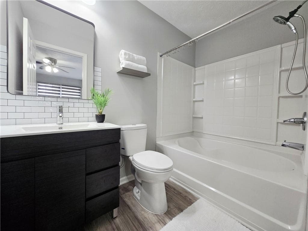 3 bedroom, 3 bathroom, 1,600 sq ft townhouse for rent at 2430 Piering Drive, Lithonia, GA 30038 for $1,800 a month — photo 3