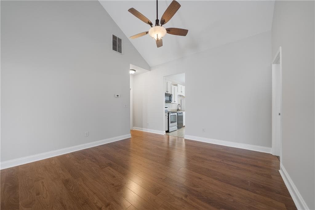 3 bedroom, 2 bathroom, 1,333 sq ft townhouse for sale at 157 Oakwood Drive, Milledgeville, GA 31061 — photo 10