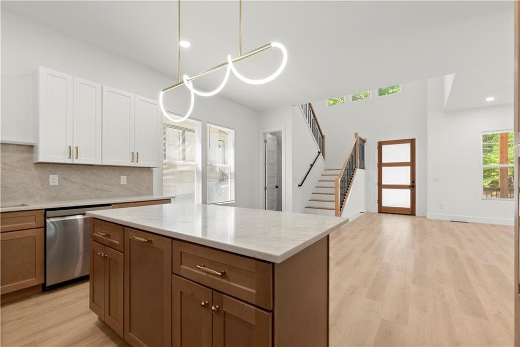 4 bedroom, 4 bathroom, 2,489 sq ft single family residence for sale at 93 Ollie Street, Atlanta, GA 30314 — photo 9