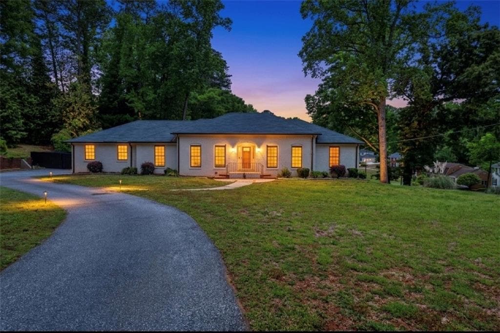 5 bedroom, 3 bathroom, 3,621 sq ft single family residence for sale at 3450 Old Fairburn Road, Atlanta, GA 30331 — photo 5