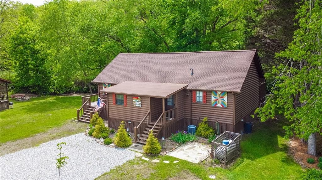 3 bedroom, 2 bathroom, 1,556 sq ft single family residence for sale at 107 Litton Way, Blairsville, GA 30512 — photo 5