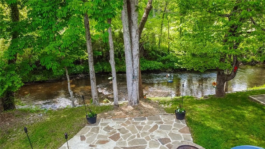3 bedroom, 2 bathroom, 1,556 sq ft single family residence for sale at 107 Litton Way, Blairsville, GA 30512 — photo 6