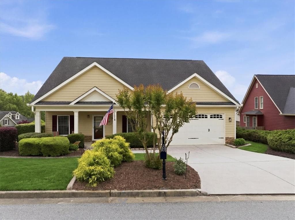4 bedroom, 2 bathroom, 2,158 sq ft single family residence under contract at 326 Cabinwood Trail, Canton, GA 30115 — photo 2