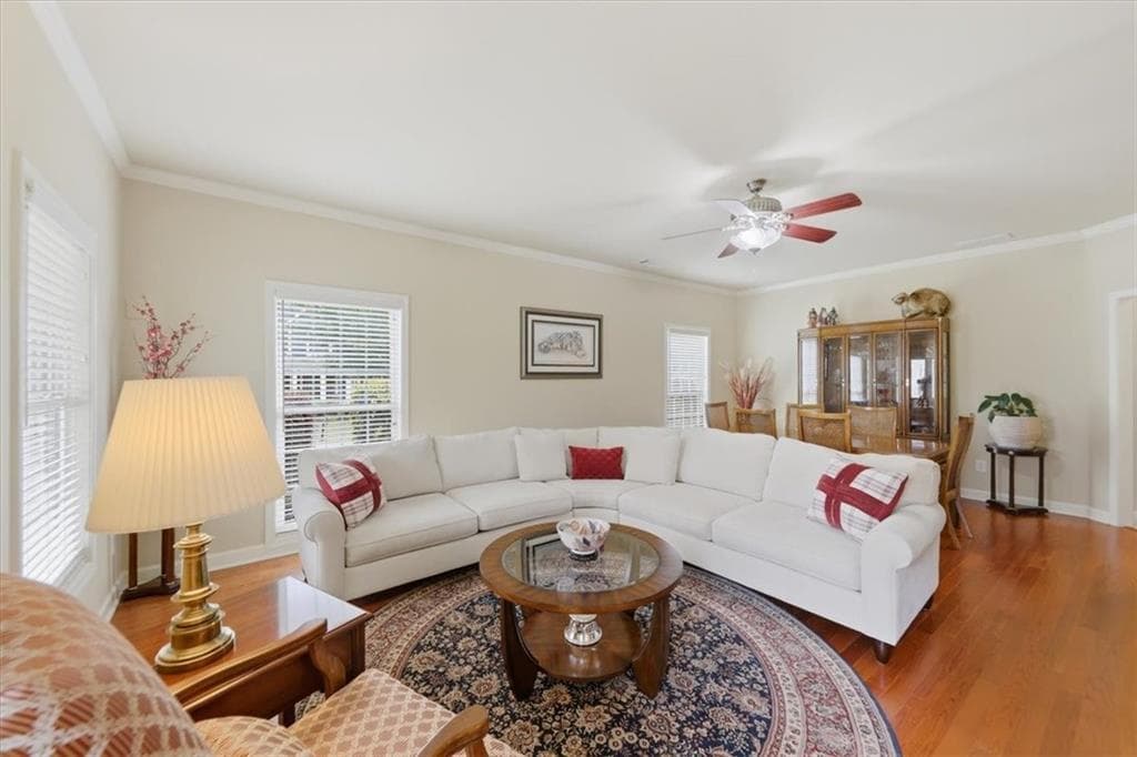 4 bedroom, 2 bathroom, 2,158 sq ft single family residence under contract at 326 Cabinwood Trail, Canton, GA 30115 — photo 8