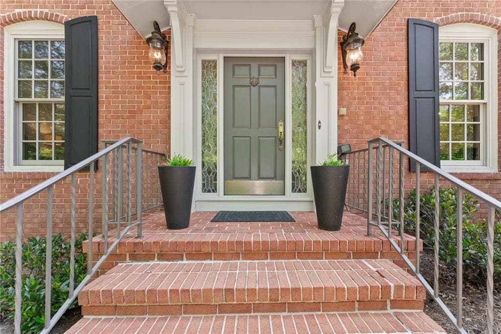 5 bedroom, 5 bathroom, 3,819 sq ft single family residence for sale at 1812 Valley Road, Gainesville, GA 30501 — photo 7