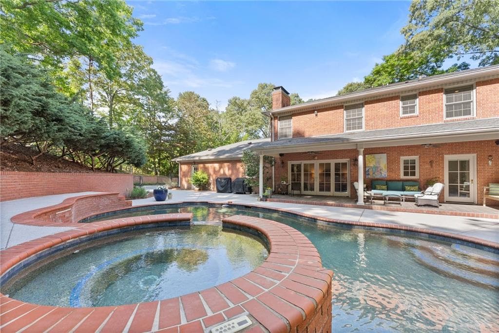 5 bedroom, 5 bathroom, 3,819 sq ft single family residence for sale at 1812 Valley Road, Gainesville, GA 30501 — photo 4