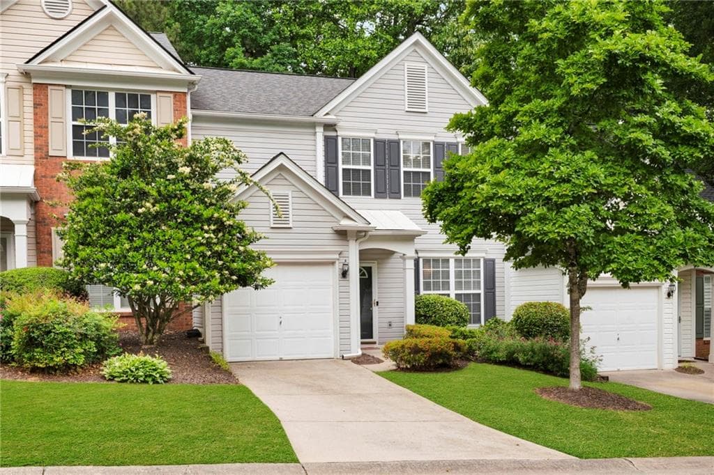 3 bedroom, 3 bathroom, 1,660 sq ft townhouse under contract at 104 Kenninghall Drive, Smyrna, GA 30082 — photo 2