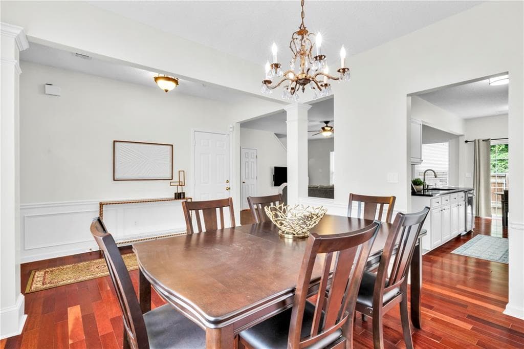 3 bedroom, 3 bathroom, 1,660 sq ft townhouse under contract at 104 Kenninghall Drive, Smyrna, GA 30082 — photo 9
