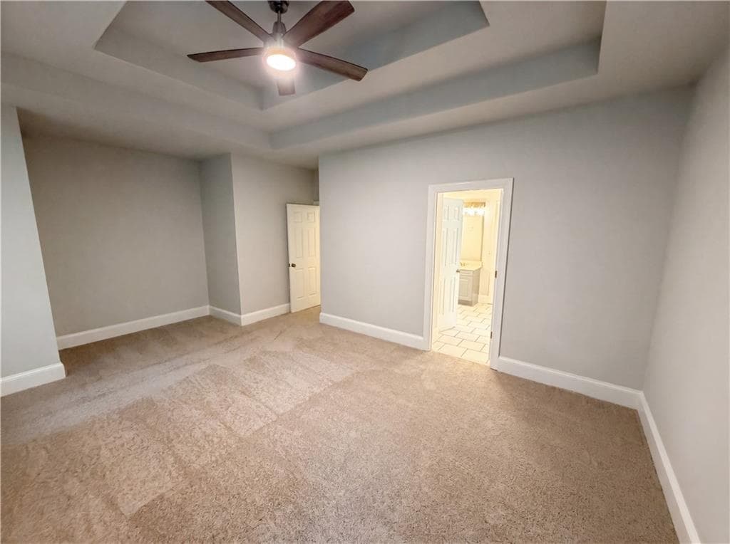 3 bedroom, 2 bathroom, 1,813 sq ft single family residence under contract at 125 Farr Lake Drive, Tyrone, GA 30290 — photo 8