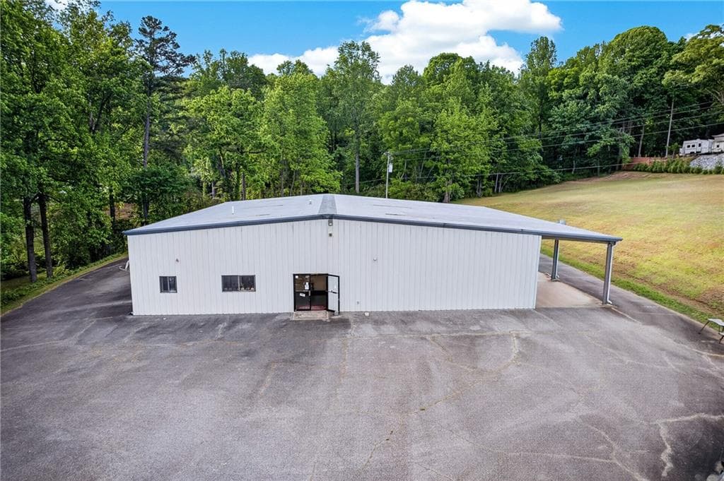 5 bedroom, 3 bathroom, 8,096 sq ft single family residence for sale at 165 Porter Springs Road, Dahlonega, GA 30533 — photo 3