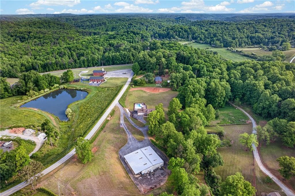 5 bedroom, 3 bathroom, 8,096 sq ft single family residence for sale at 165 Porter Springs Road, Dahlonega, GA 30533 — photo 8