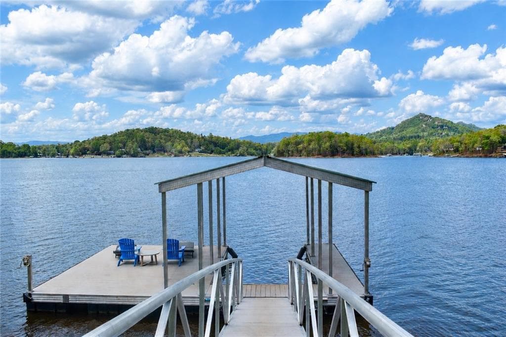3 bedroom, 3 bathroom, 3,398 sq ft single family residence for sale at 313 Omega Way, Hiawassee, GA 30546 — photo 6