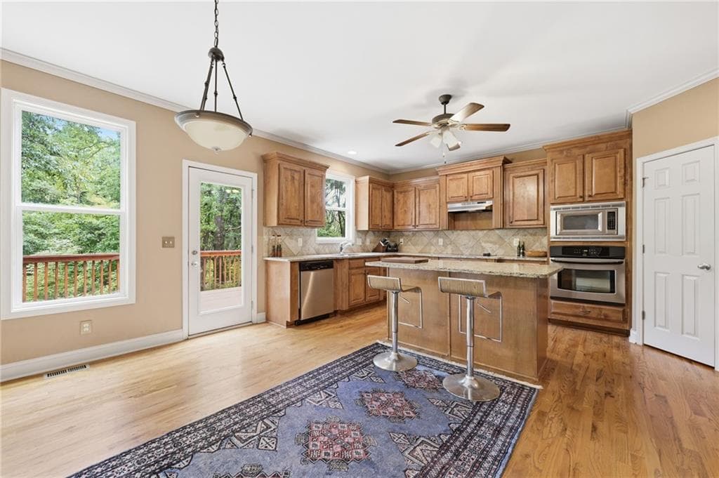 5 bedroom, 3 bathroom, 2,642 sq ft single family residence for sale at 70 Citation Way, Jefferson, GA 30549 — photo 9