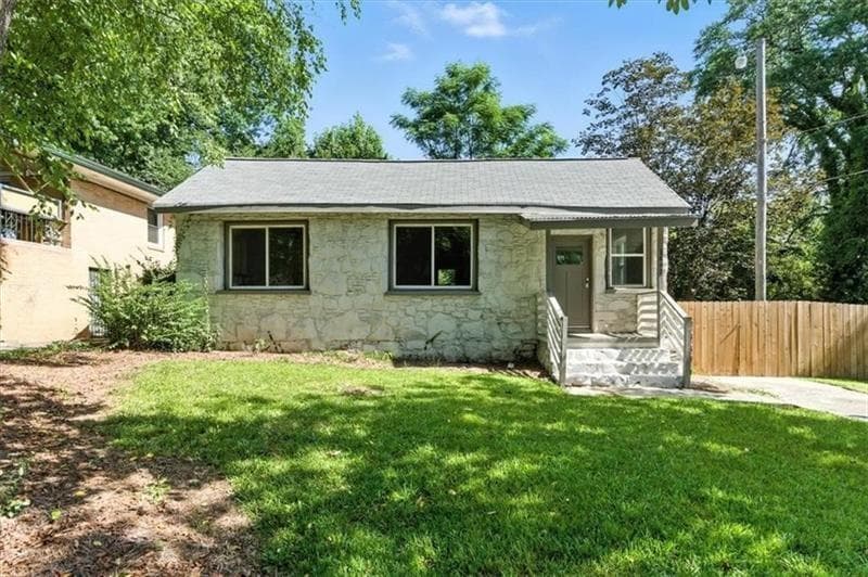 3 bedroom, 2 bathroom, 1,564 sq ft single family residence sold at 1441 Ezra Church Drive, Atlanta, GA 30314