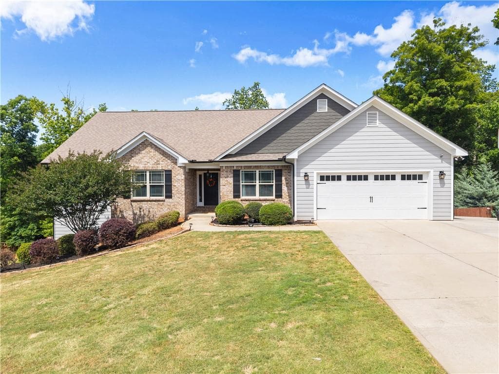 5 bedroom, 4 bathroom, 4,446 sq ft single family residence for sale at 494 Katherine Drive, Jefferson, GA 30549 — photo 1 of 36