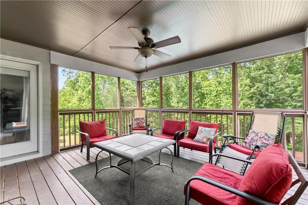 5 bedroom, 4 bathroom, 4,446 sq ft single family residence for sale at 494 Katherine Drive, Jefferson, GA 30549 — photo 7