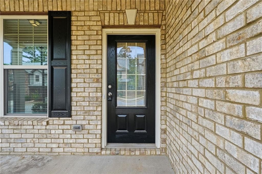 4 bedroom, 3 bathroom, 2,700 sq ft single family residence for rent at 6498 Panasa Court, Norcross, GA 30084 for $3,000 a month — photo 2