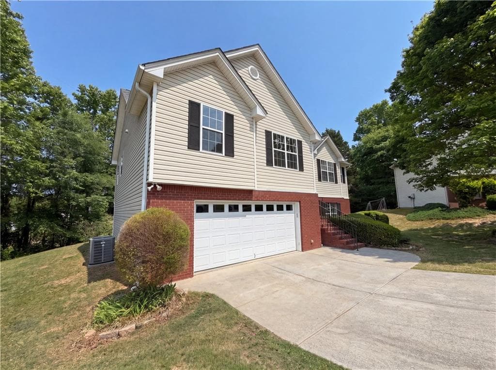 5 bedroom, 3 bathroom, 3,245 sq ft single family residence for sale at 3222 Keenly Ives Court, Buford, GA 30519