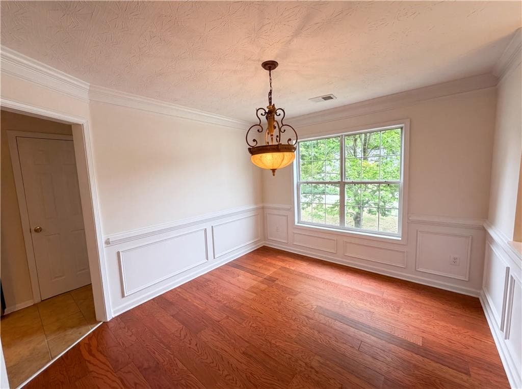 5 bedroom, 3 bathroom, 3,245 sq ft single family residence for sale at 3222 Keenly Ives Court, Buford, GA 30519 — photo 8