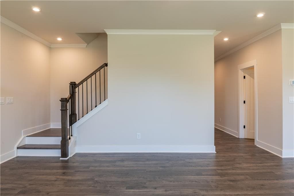 4 bedroom, 3 bathroom, 2,223 sq ft single family residence for sale at 307 William Gossett Drive, Canton, GA 30114 — photo 7
